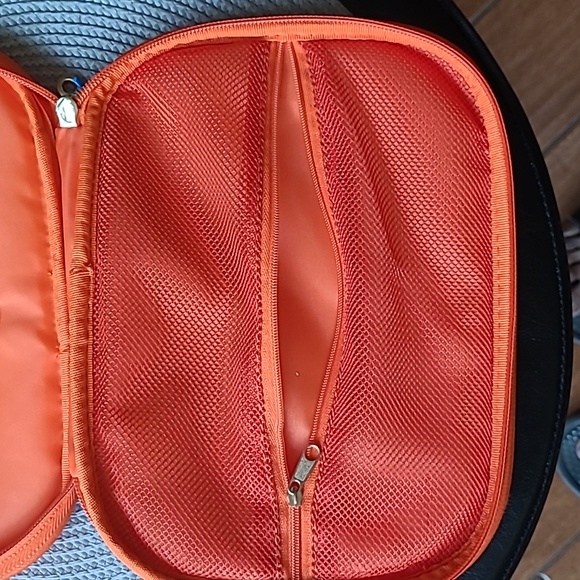 Ban.do Mobile Desk Pouch - Picture 5 of 11